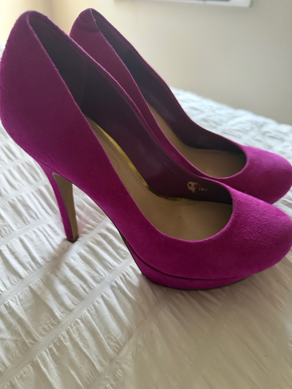 Jessica Simpson Fuchsia Suede Platform Stiletto Pumps